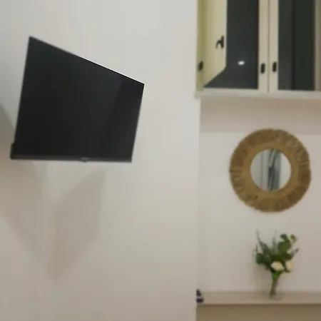 Pompeii Apartment *